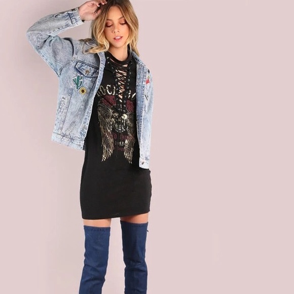 SALE❗️Lace up Tshirt Dress - Picture 3 of 3